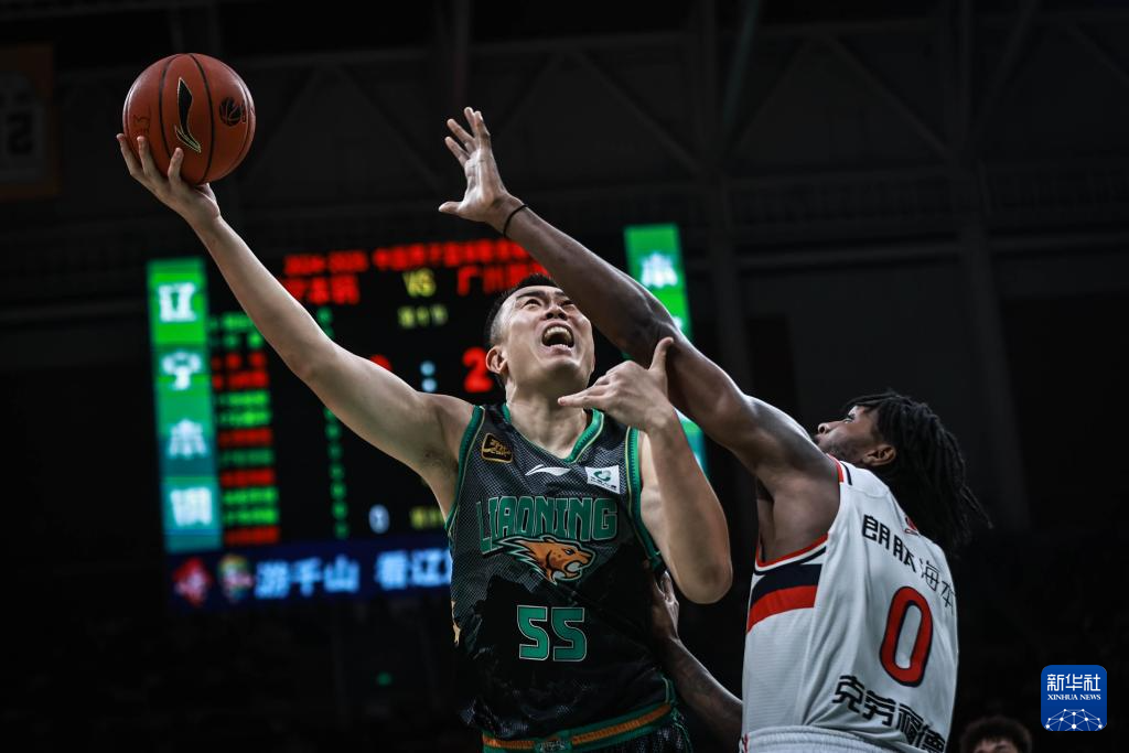 关于清晨体能课后，纽卡斯尔扳平良机备战CBA常规赛，震撼外界，年轻球员得到机会的信息