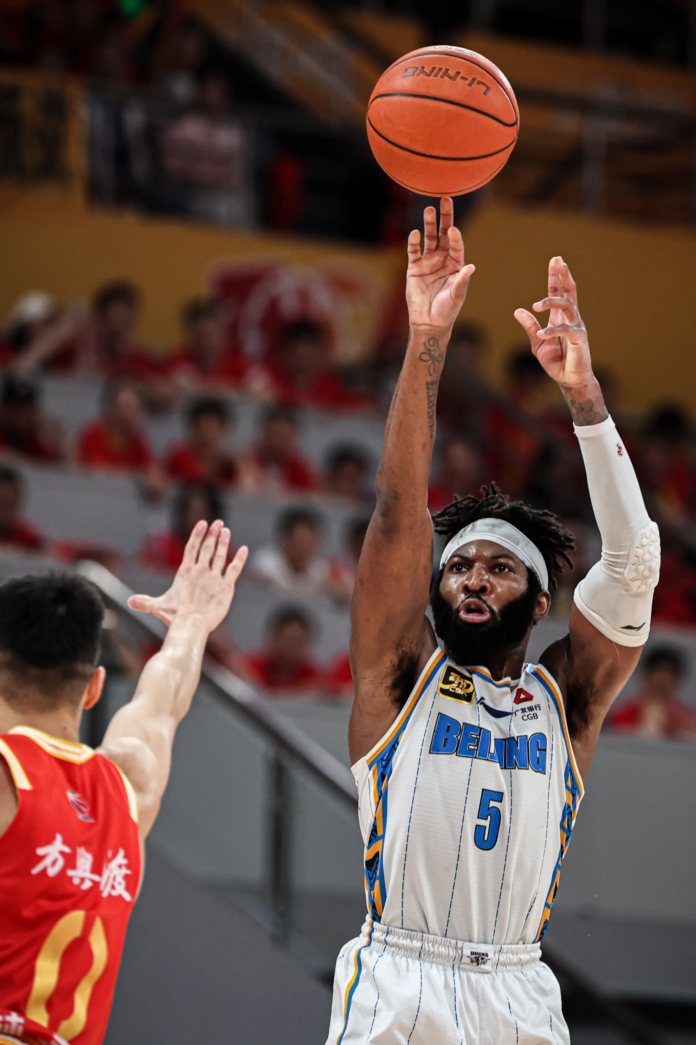 关于清晨体能课后，纽卡斯尔扳平良机备战CBA常规赛，震撼外界，年轻球员得到机会的信息