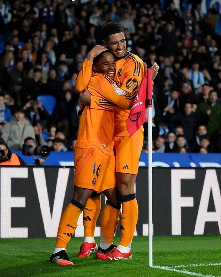 九游-姆巴佩回归赛场，关键助攻首场状态亮眼，美国队观众沸腾！的简单介绍